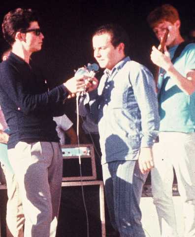 1963 Radio Serra Negra Live! by Telephone Wire